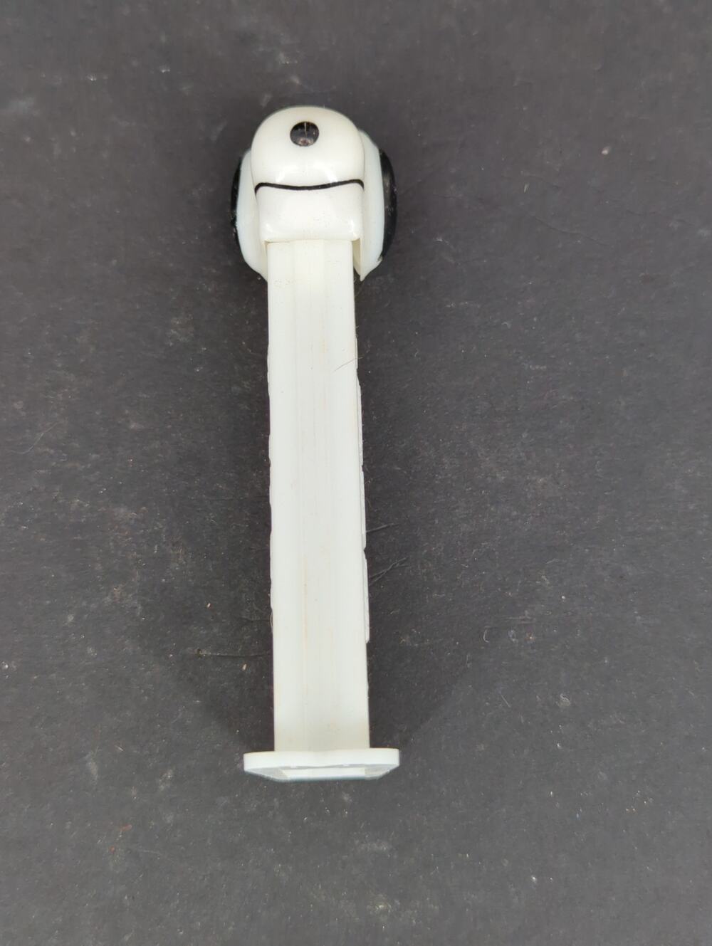 Vintage Peanuts Snoopy PEZ Dispenser Cream Stem White Feet